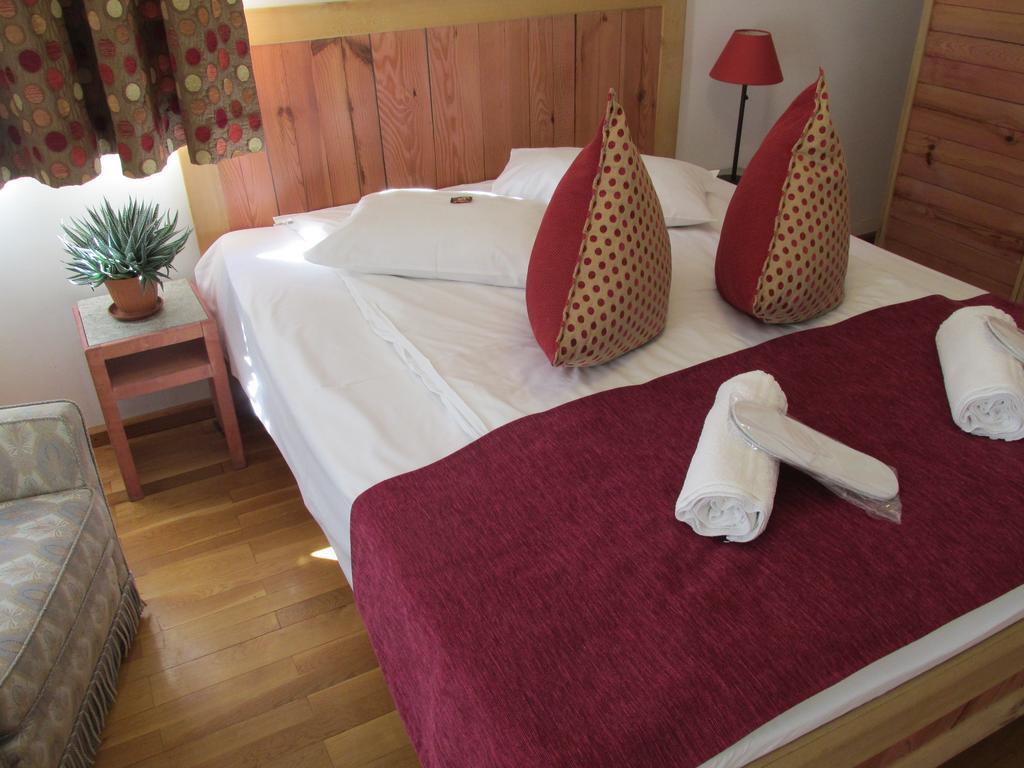 Villa Ermitage Buşteni Zimmer foto