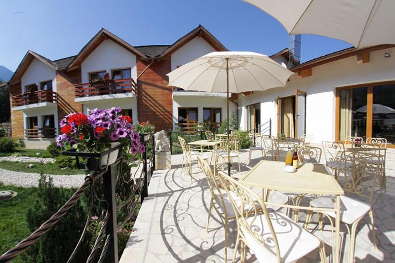Villa Ermitage Buşteni Exterior foto