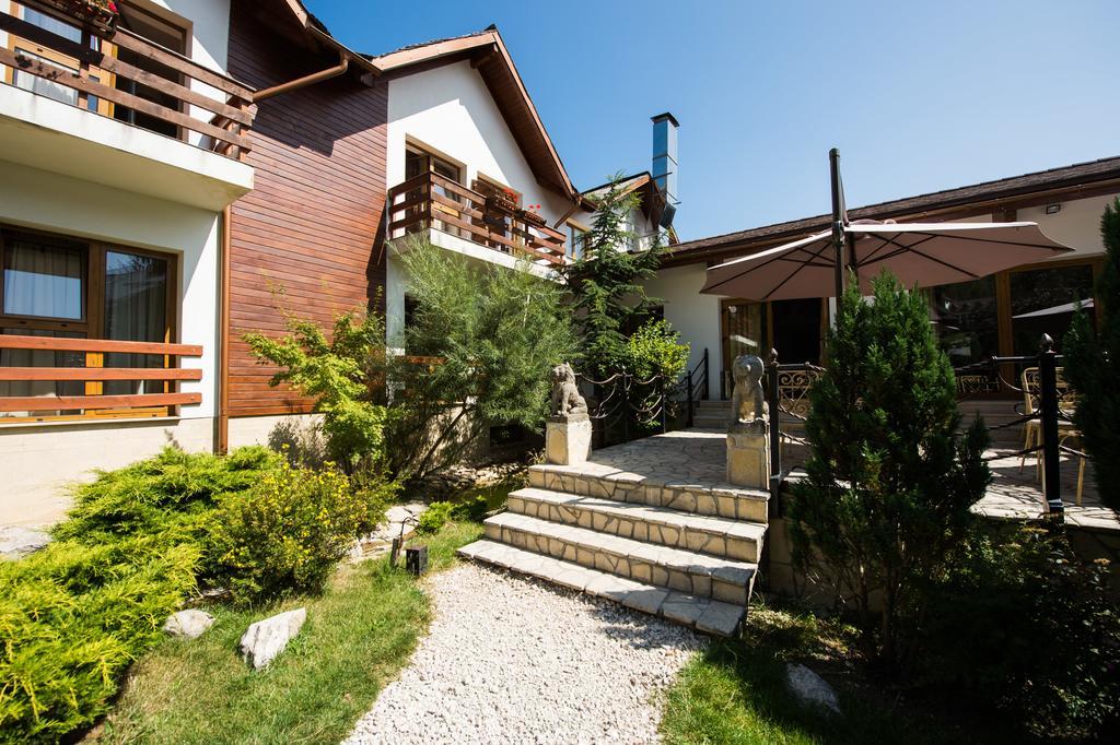 Villa Ermitage Buşteni Exterior foto