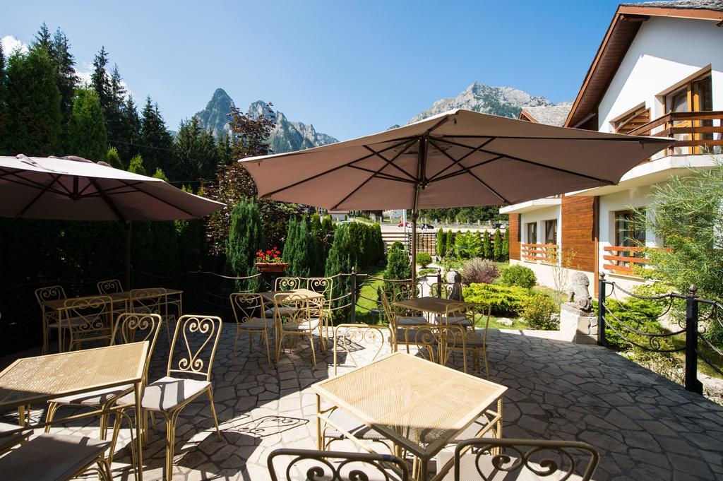 Villa Ermitage Buşteni Exterior foto