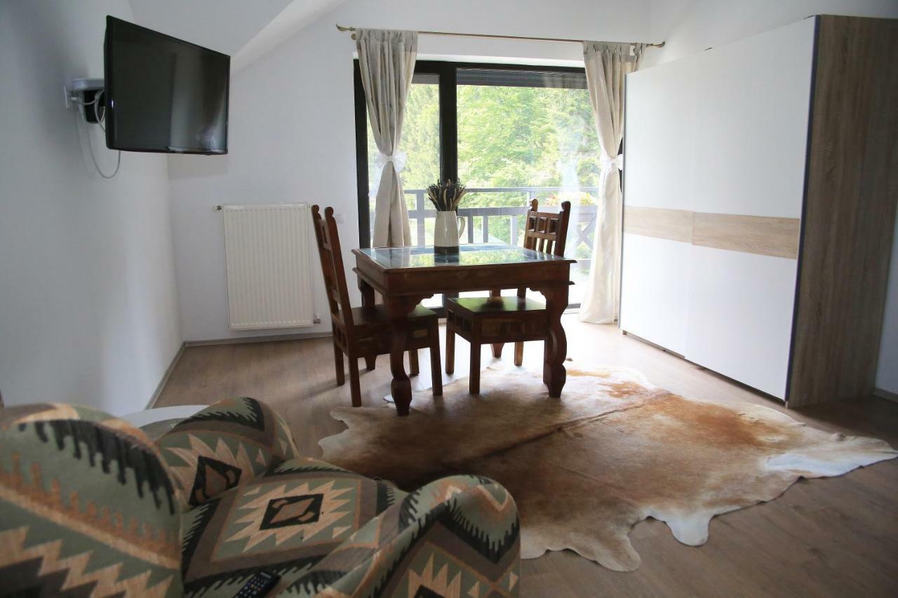 Villa Ermitage Buşteni Exterior foto